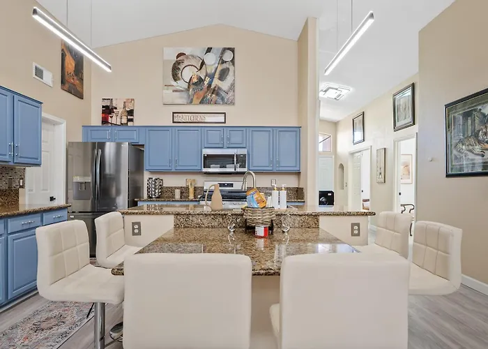Luxe With Pool, Yard, Game Mesa