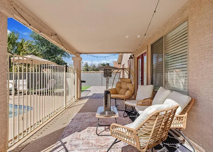Luxe With Pool, Yard, Game * Mesa