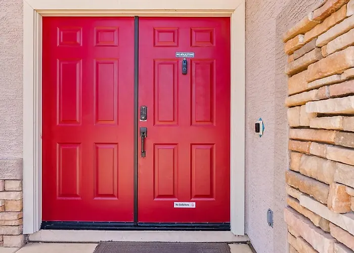 Luxe With Pool, Yard, Game Holiday home Mesa