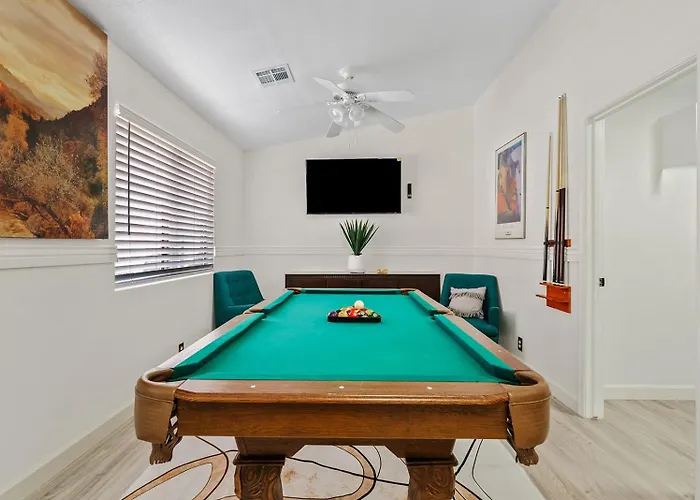 Luxe With Pool, Yard, Game * Mesa